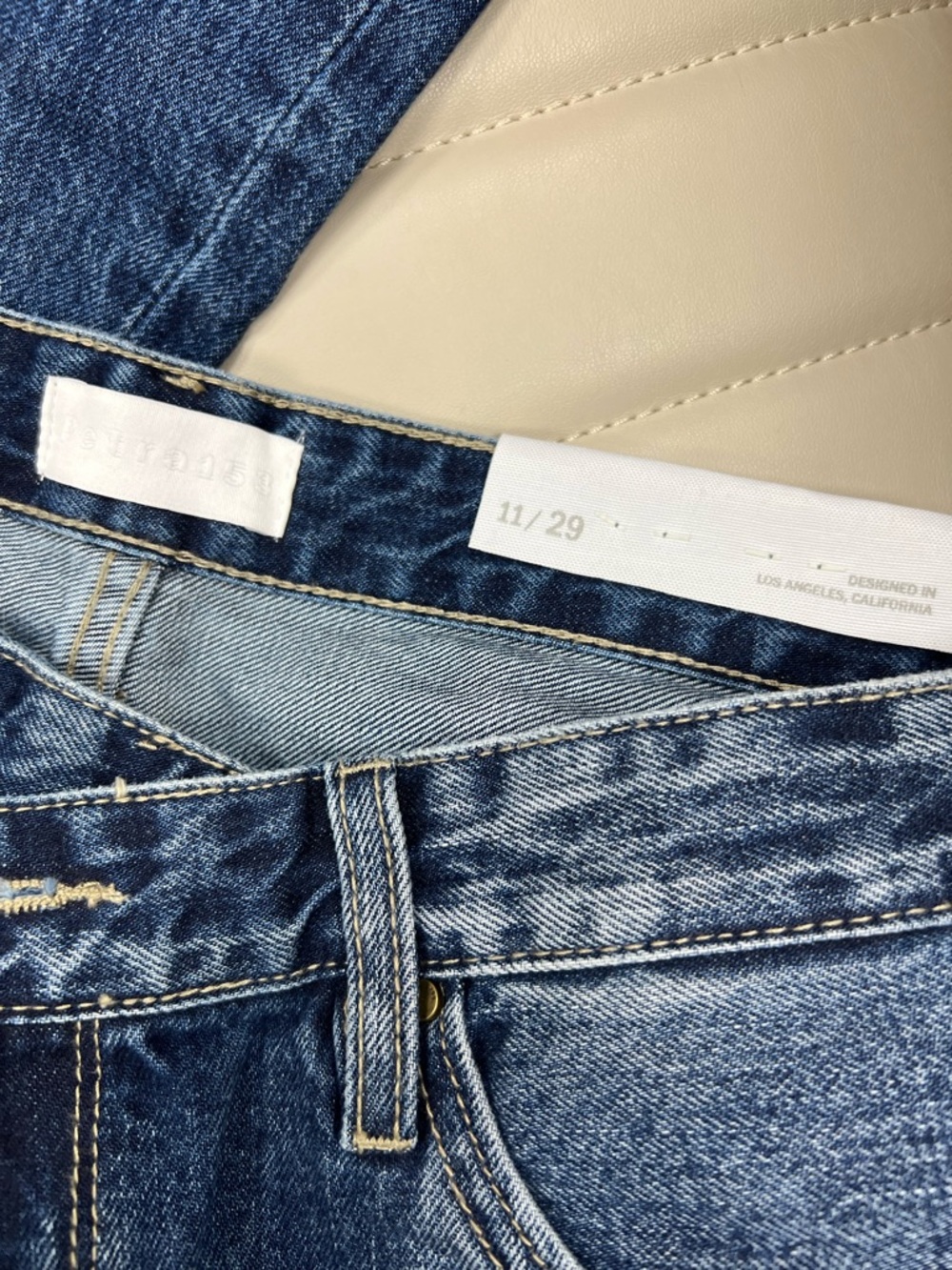 Petra 153 Straight Leg Boyfriend High Rise Distressed Jeans Blue Size 11/29 NWT - Picture 6 of 14